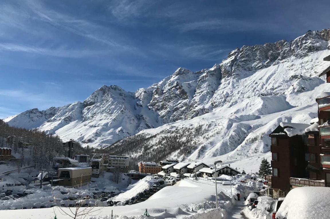 Giomein - Flat In Cervinia 50M From Slopes And City Centre Apartment เบรยล์-แชร์วิเนีย ภายนอก รูปภาพ